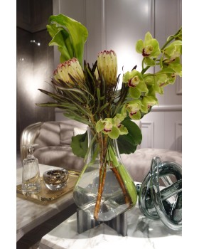GRAVITY CROSS Vase